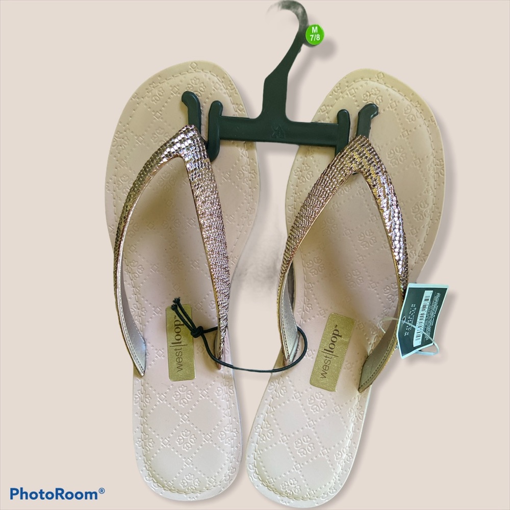 Women’s Sandals - Rose Gold